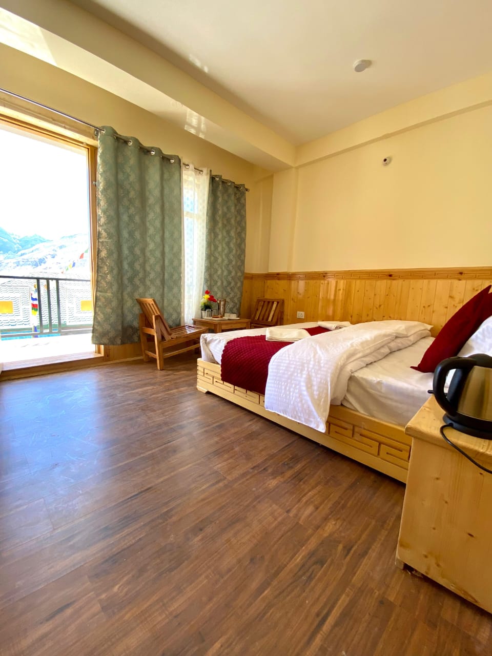 Mountain View Deluxe Room photo 9