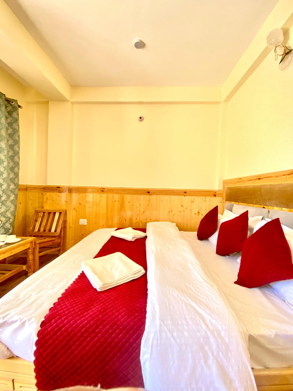 Mountain View Deluxe Room photo 11